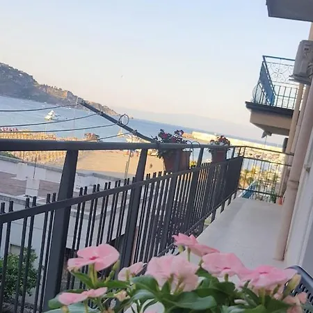La Costa Di Naxos *