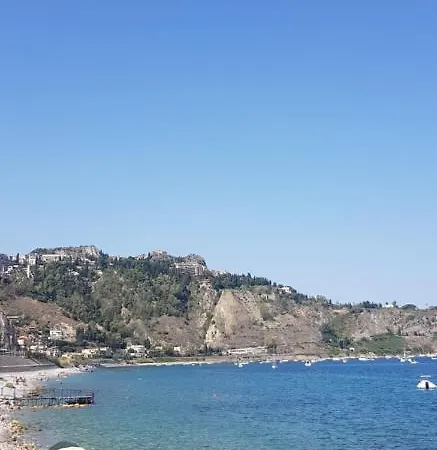 住宿加早餐酒店 La Costa Di Naxos 贾迪尼-纳克索斯