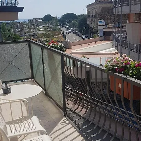 住宿加早餐酒店 La Costa Di Naxos