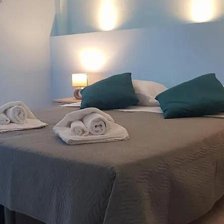住宿加早餐酒店 La Costa Di Naxos 贾迪尼-纳克索斯